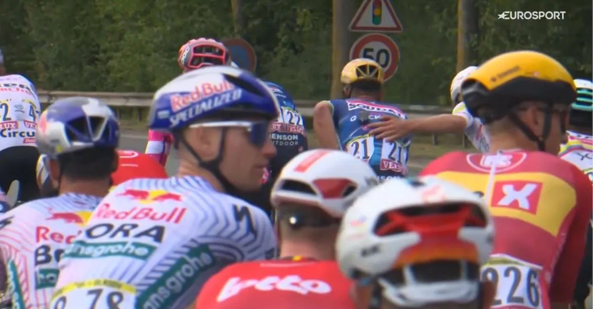 Kritisch Soudal Quick-Step deelt update over gevallen Evenepoel: 'Zo'n finale is vragen om problemen'