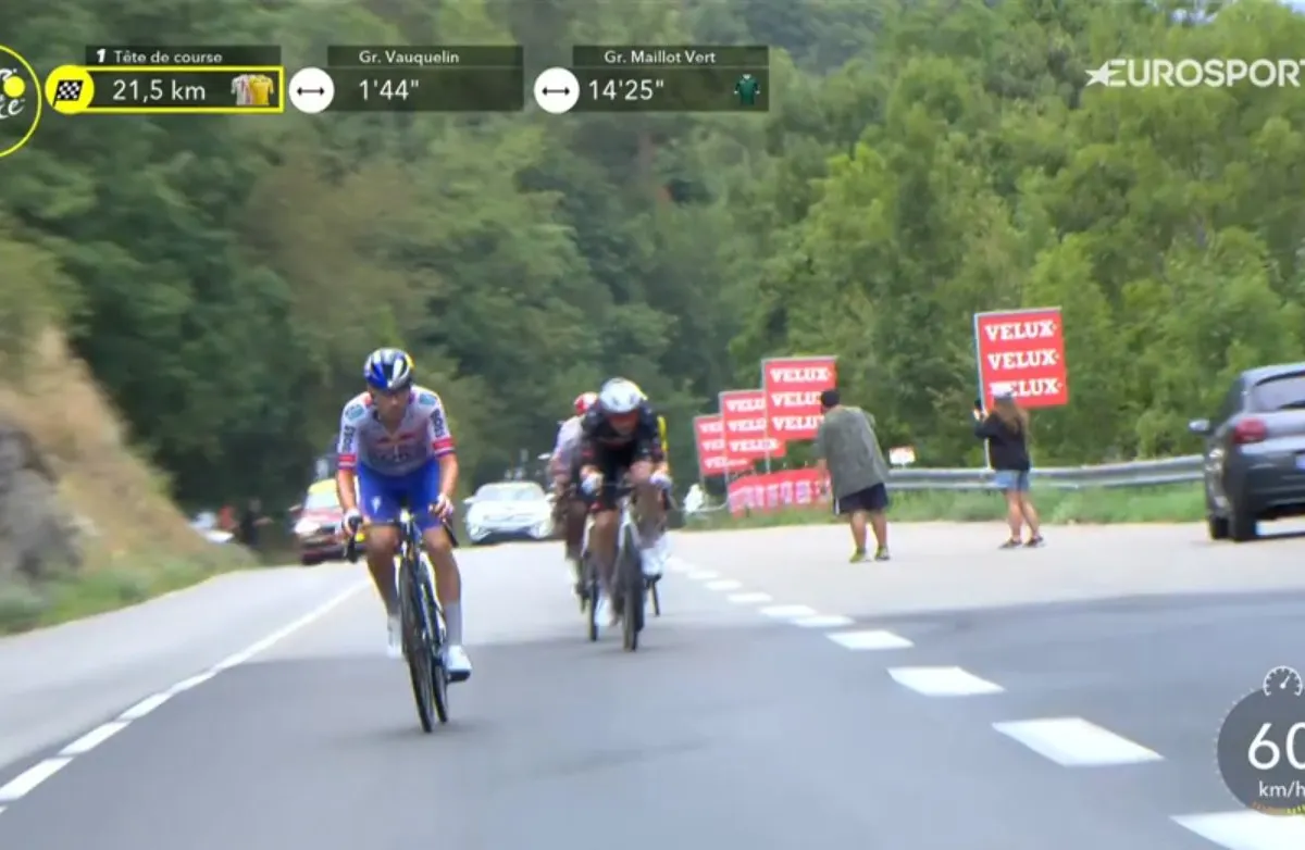 LIVE etappe 19 Tour de France 2025 | Roglic vlak voor La Plagne ingerekend en gelost, UAE gooit tempo omhoog op slotklim