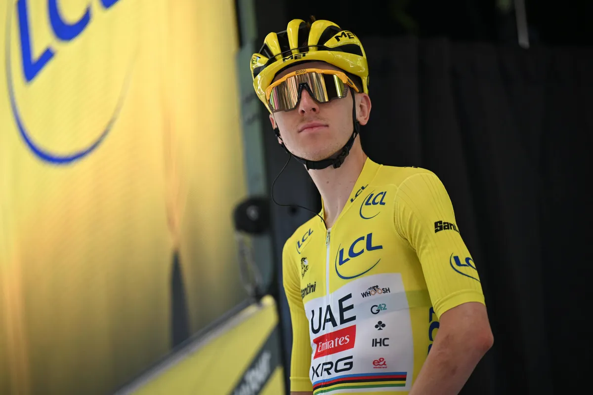 LIVE etappe 13 Tour de France 2025 | Wie doet Pogacar wat in pittige klimtijdrit naar vliegveld van Peyragudes?