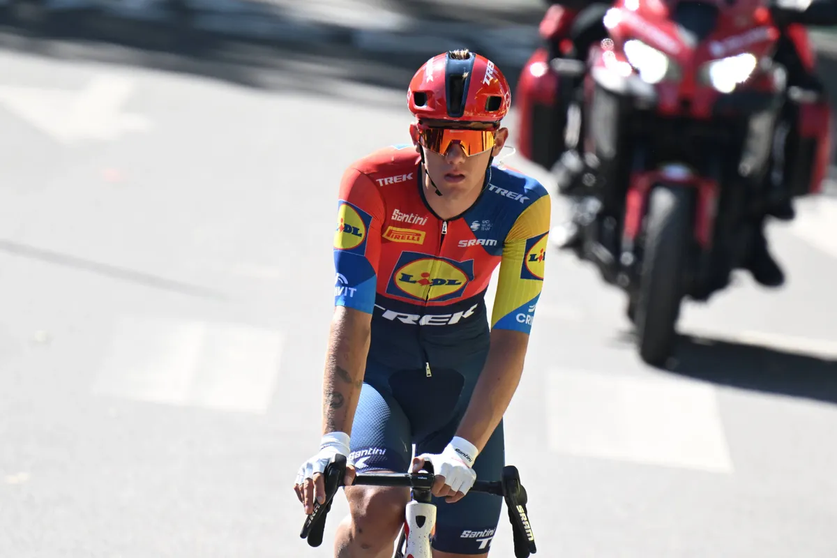Thibau Nys snapt niet waarom iedereen in de Tour zo goed is, vader Sven Nys denkt stiekem al aan 'andere keuzes'