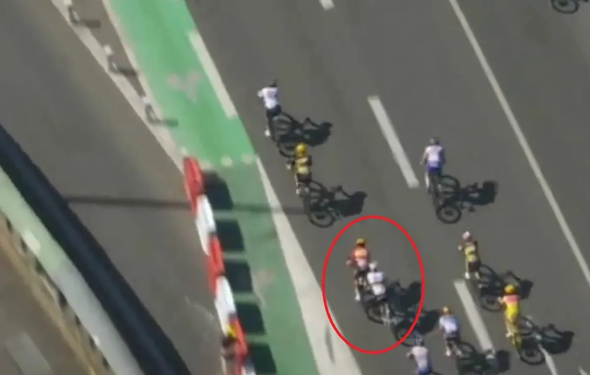 Fines, time penalties and jury report Tour de France 2025 | Sport director Hayman receives yellow card, time penalty for rider Jegat