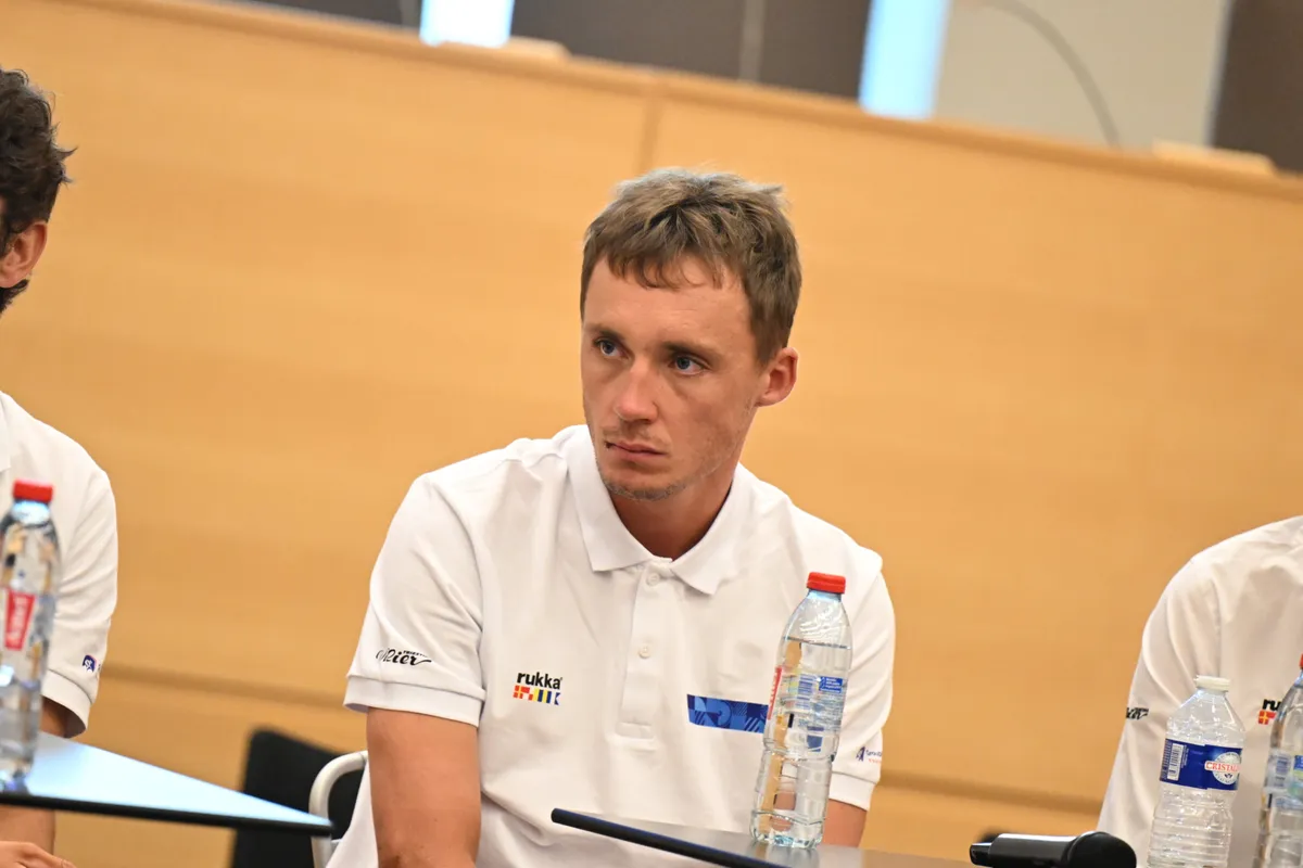 French rider says he’d "100% race the Tour without earpieces" and explains why van Aert would want him on his team