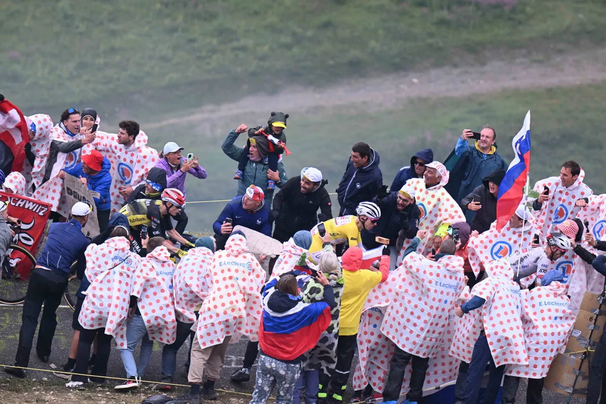 De Cauwer zag Visma | Lease a Bike eigen manschappen er doorheen jagen in eerste Alpentest in Tour de France