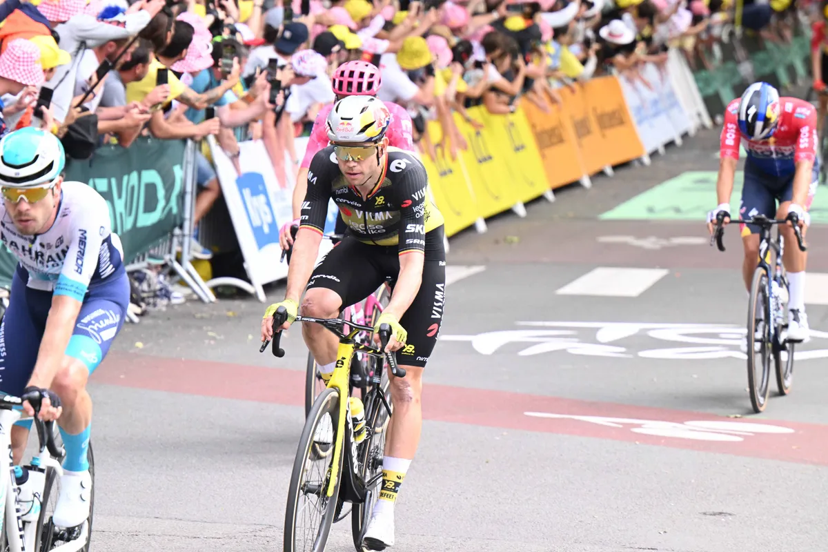 Visma | Lease a Bike blij met Vingegaard, op zoek naar zwaktes Pogacar en verklaart Van Aert: 'Dan laat je natuurlijk lopen'