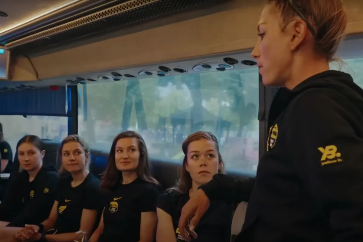 'Ben laatste dagen wat stil geweest'; hoe Ferrand-Prévot nog vóór Tour het woord nam tegen Visma | Lease a Bike-ploeggenootjes