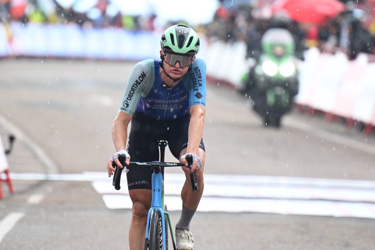Klassementen Vuelta a España 2025 | Gall grote verliezer van nieuwe chaos-finish, Bernal dichtbij top 10