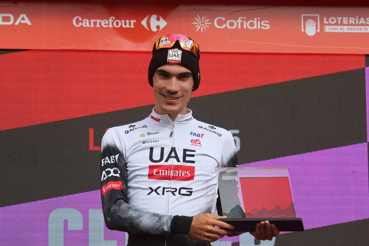 Bruyneel says Ayuso’s free agent role has gone on long enough: “I hope UAE puts him in a support role now”