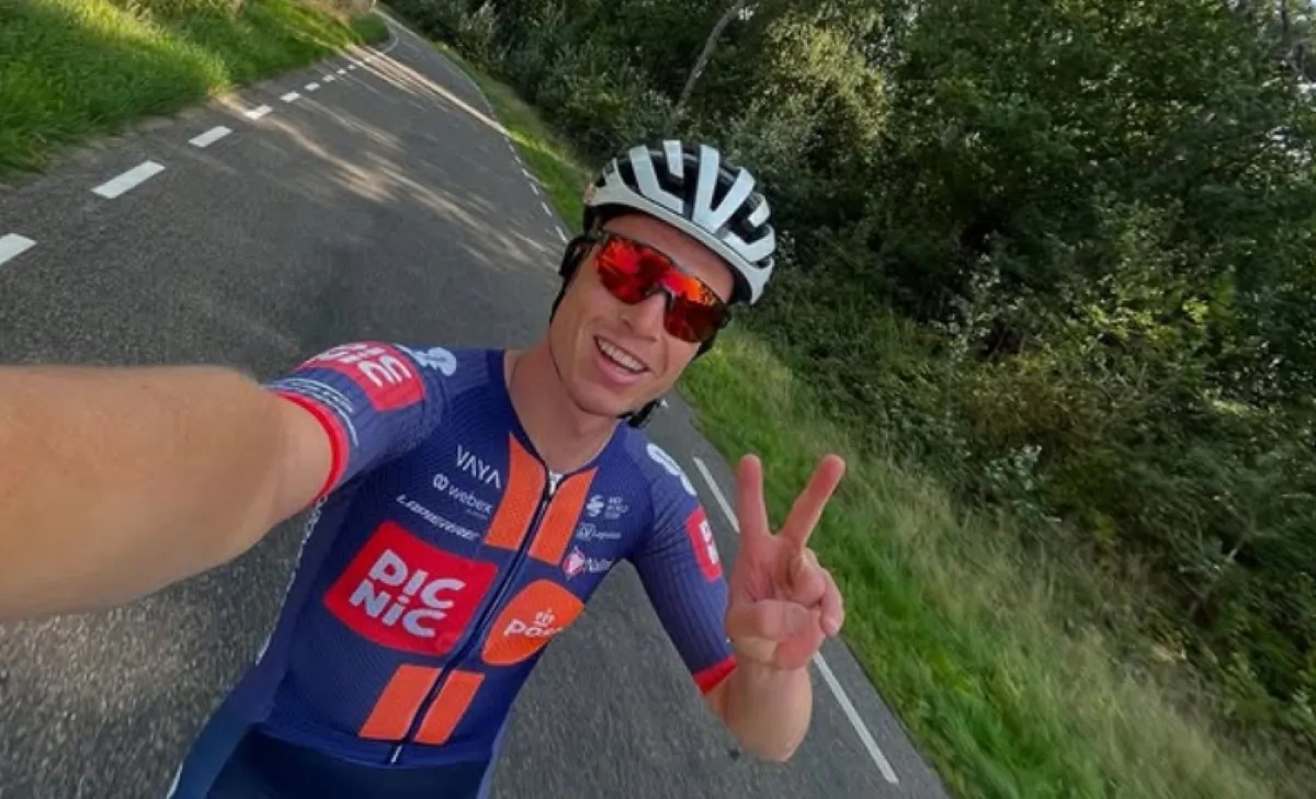 Ondertussen in het peloton | Van den Berg komt met voorzichtig goed bericht, Rasenberg op stage bij Q36.5
