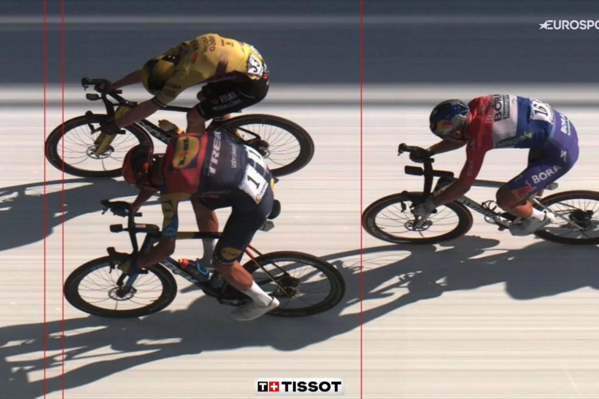 'Zat op de sofa naar de Tour te kijken'; Brennan verslaat Tourmonster Milan en maakt sprintdag Visma | LaB compleet
