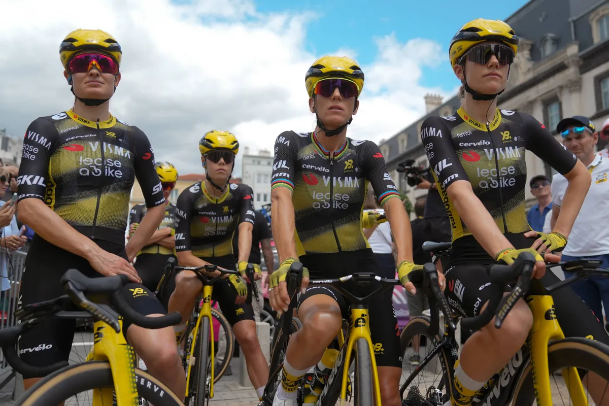 Visma | Lease a Bike and six other teams disqualified from Tour de Romandie after GPS tracker dispute