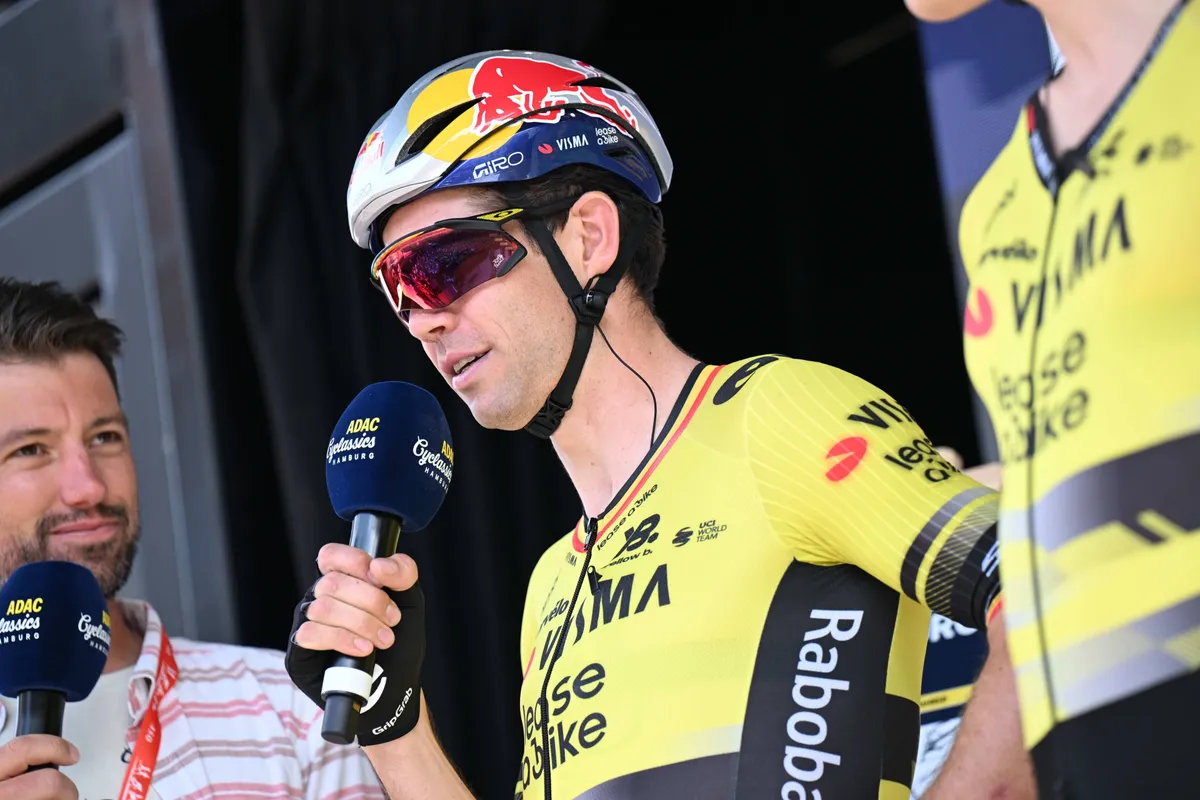 Van Aert vormt front met Brennan: 'Supermooi dat Wout op die manier samenwerkt met jong talent'