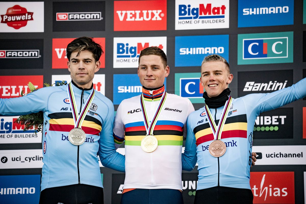 Thibau Nys 'wil iets op poten zetten' in het veld: 'Je kan dat niet vergelijken met Wout van Aert of Mathieu van der Poel'