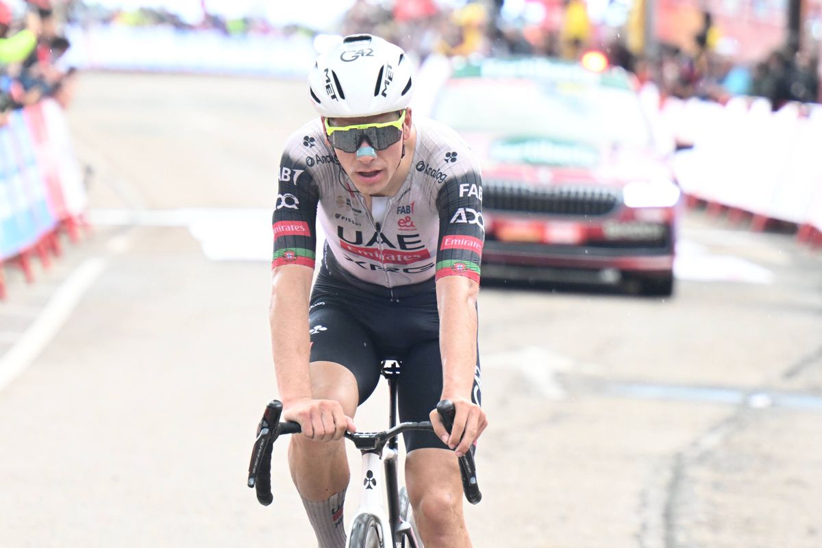 Sick Almeida forced to surrender against superior Vingegaard: "I was on the limit all day"