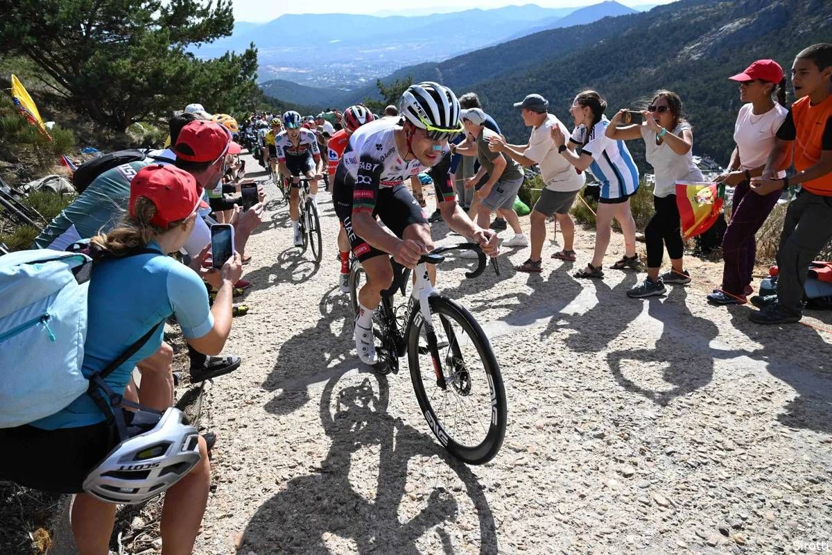Sick Almeida forced to surrender against superior Vingegaard: "I was on the limit all day"