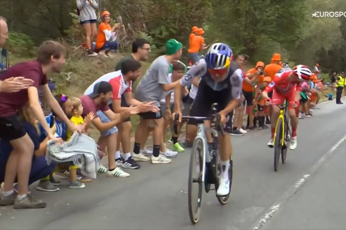 Teleurgestelde Tom Pidcock doorbreekt peloton-taboe in Vuelta: 'Soms is het best beangstigend'