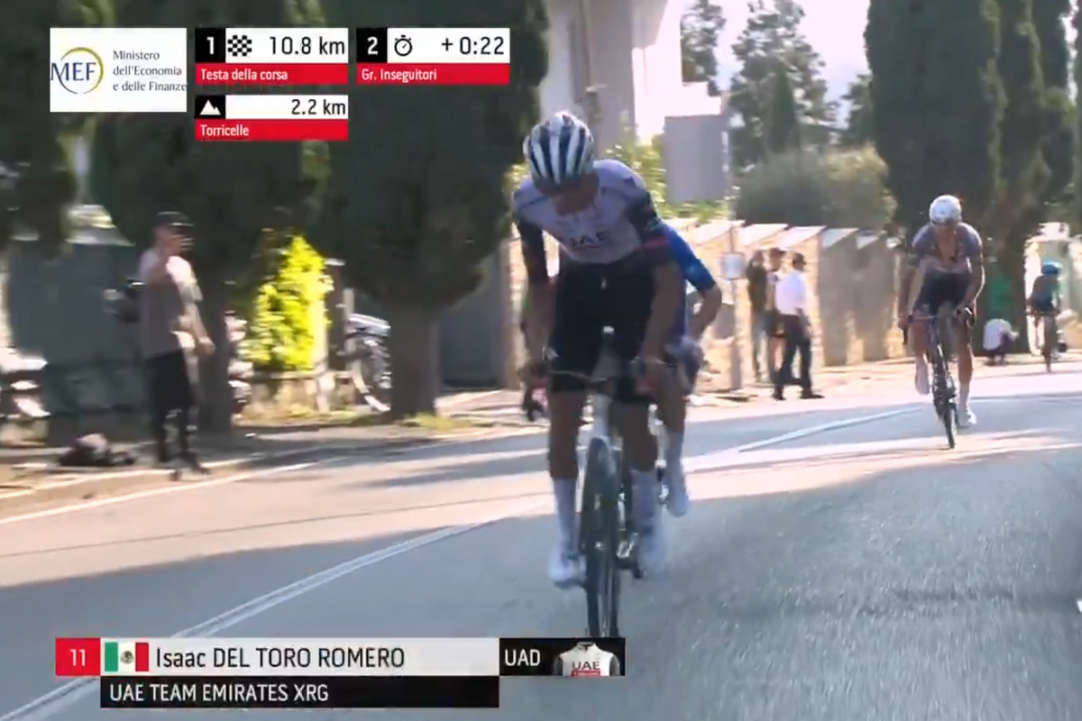 UAE powers on without Pogacar in the Italian fall — guess who also won the Giro del Veneto...
