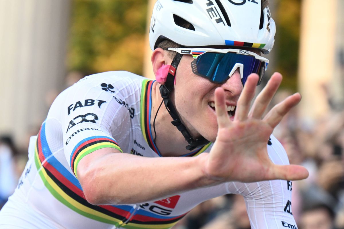 Pogacar jubelt om Majka en UAE, belt met Merckx en waarschuwt Van der Poel na Lombardije-zegetocht