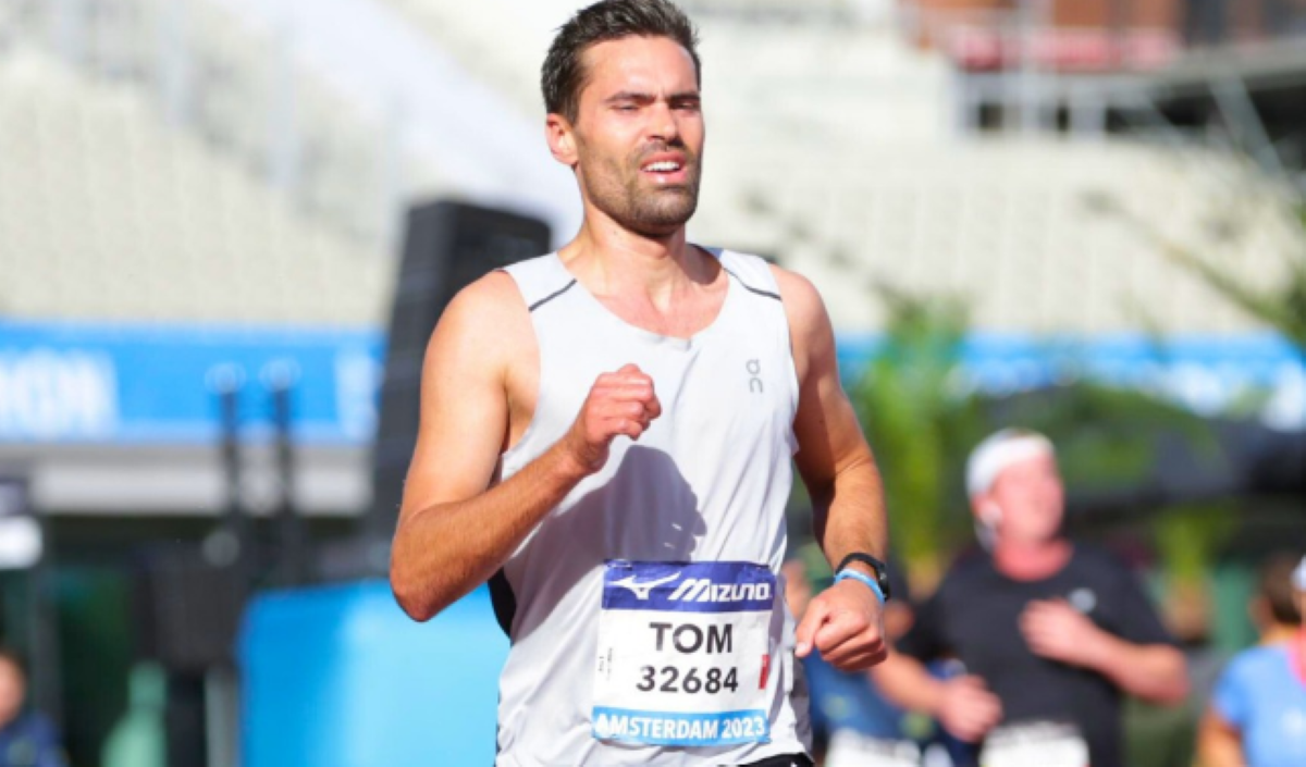 Lichaam Tom Dumoulin richting grote dag in gevecht met zichzelf: 'Pezen, spieren en botten schreeuwen: Alsjeblieft niet!'