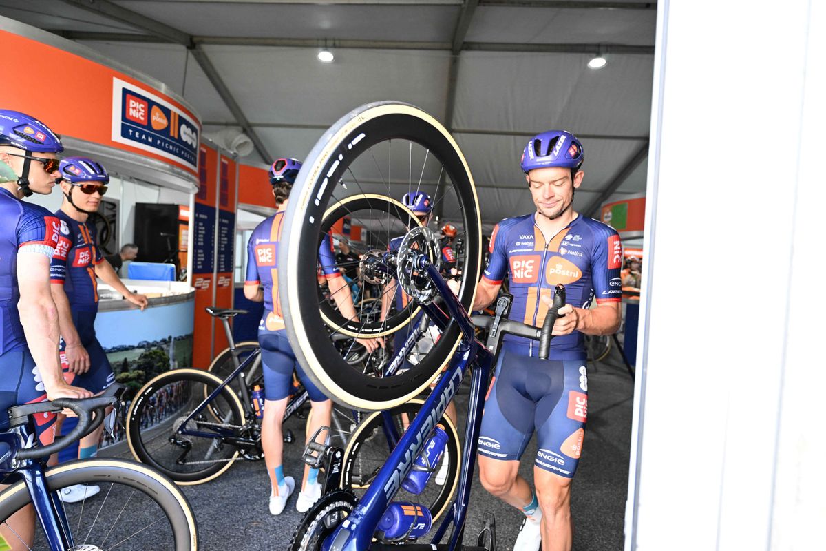 After Onley's departure, Picnic PostNL say farewell to domestique Edmondson - who has chosen to retire