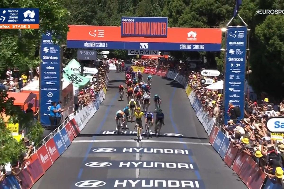 Matthew Brennan secures Visma | Lease a Bike's first win of 2026 after impressive (occasional) lead-out