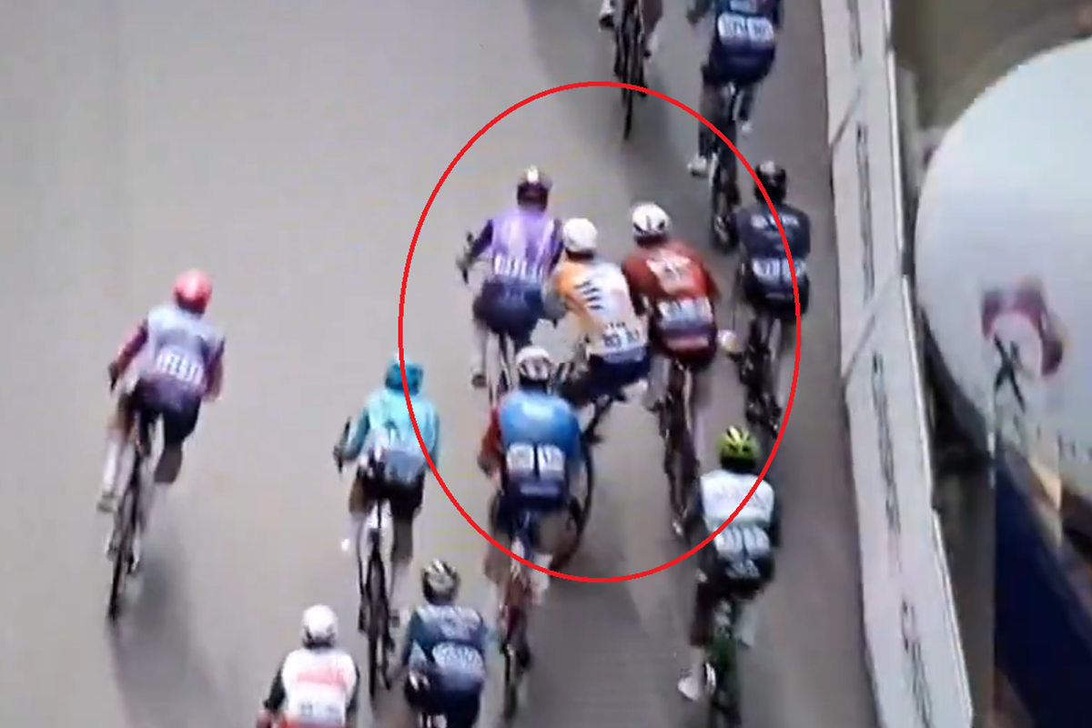 🎥 Lewis Askey continues after lead-out for Girmay — and pays the price after a shove from De Lie