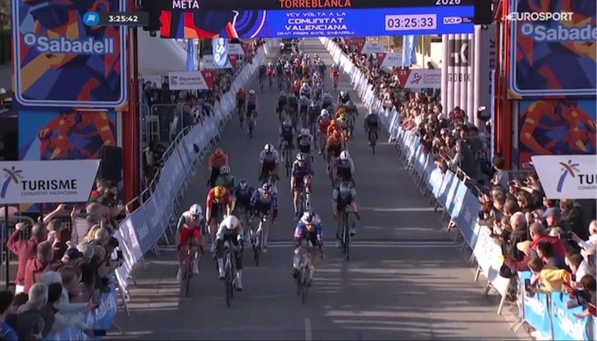 Red Bull’s attack can’t prevent sprint in Tour of Valencia opener as Girmay takes first NSN win