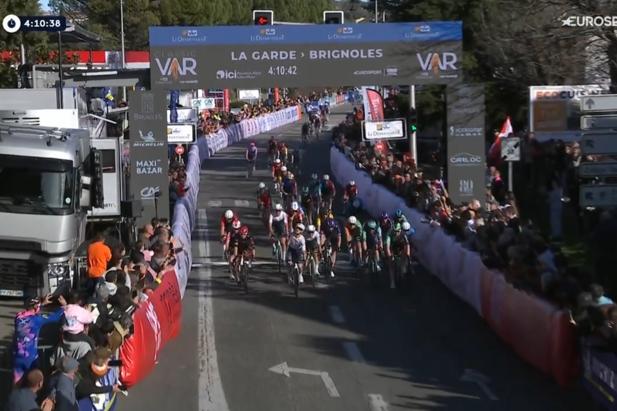 Pluimers goes close, but has to concede Classic Var win to France’s Tesson