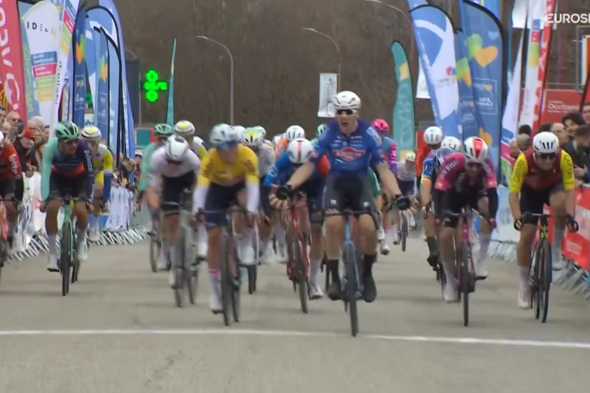 Again second place for the Rockets — but they do take the leader’s jersey in Bessèges