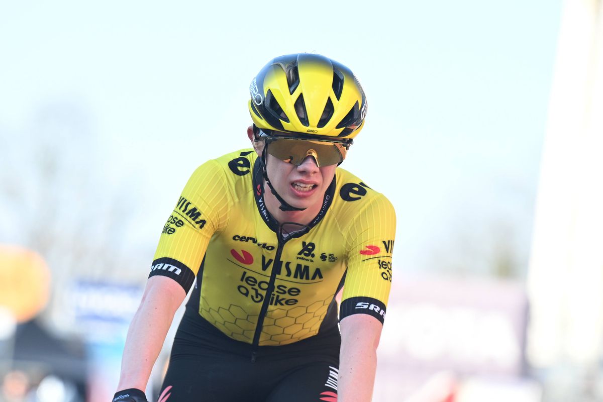 Kelderman and Tulett crash can’t spoil the mood at Visma | Lease a Bike, who celebrate ‘wonderkid’ Nordhagen