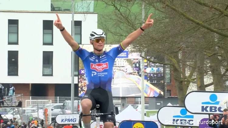 Van der Poel explains key to his 2026 form after Omloop win: “You don’t see that growth as quickly with today’s 20-year-olds”