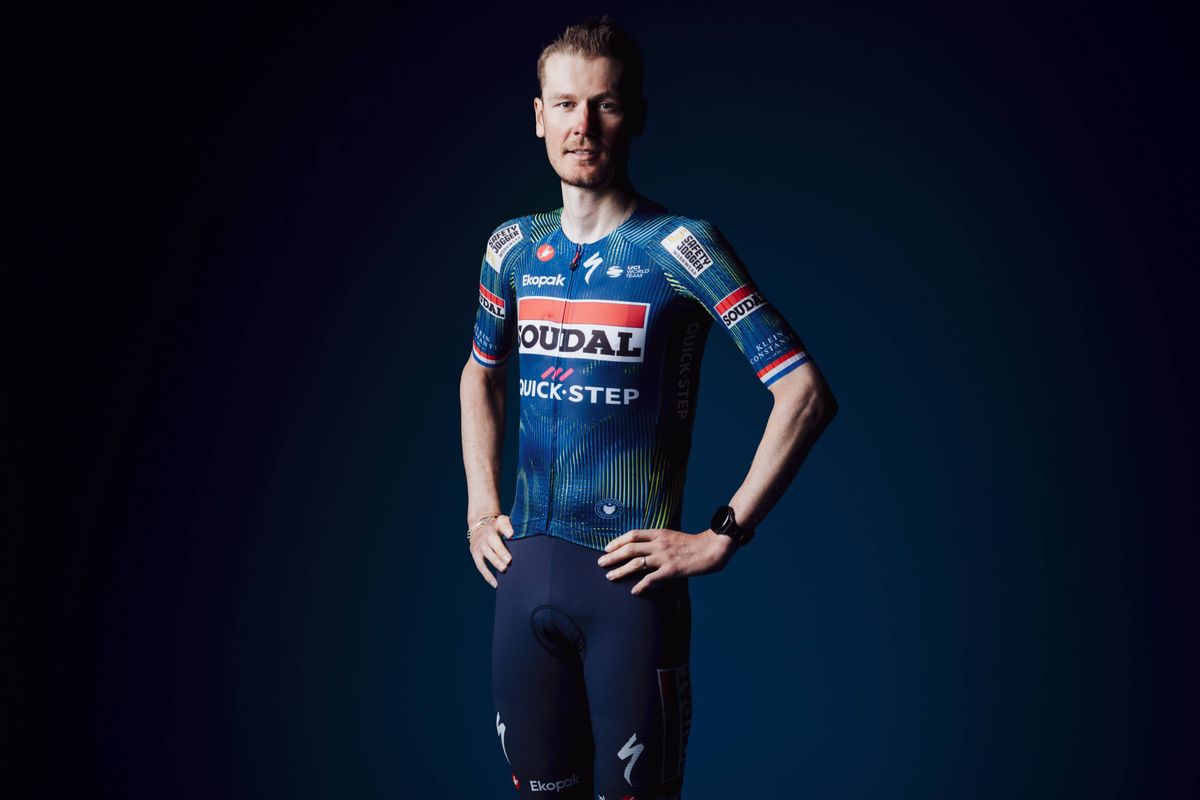 Van Baarle watched Van der Poel in disbelief at Omloop: “It’s extraordinary how he keeps doing that”