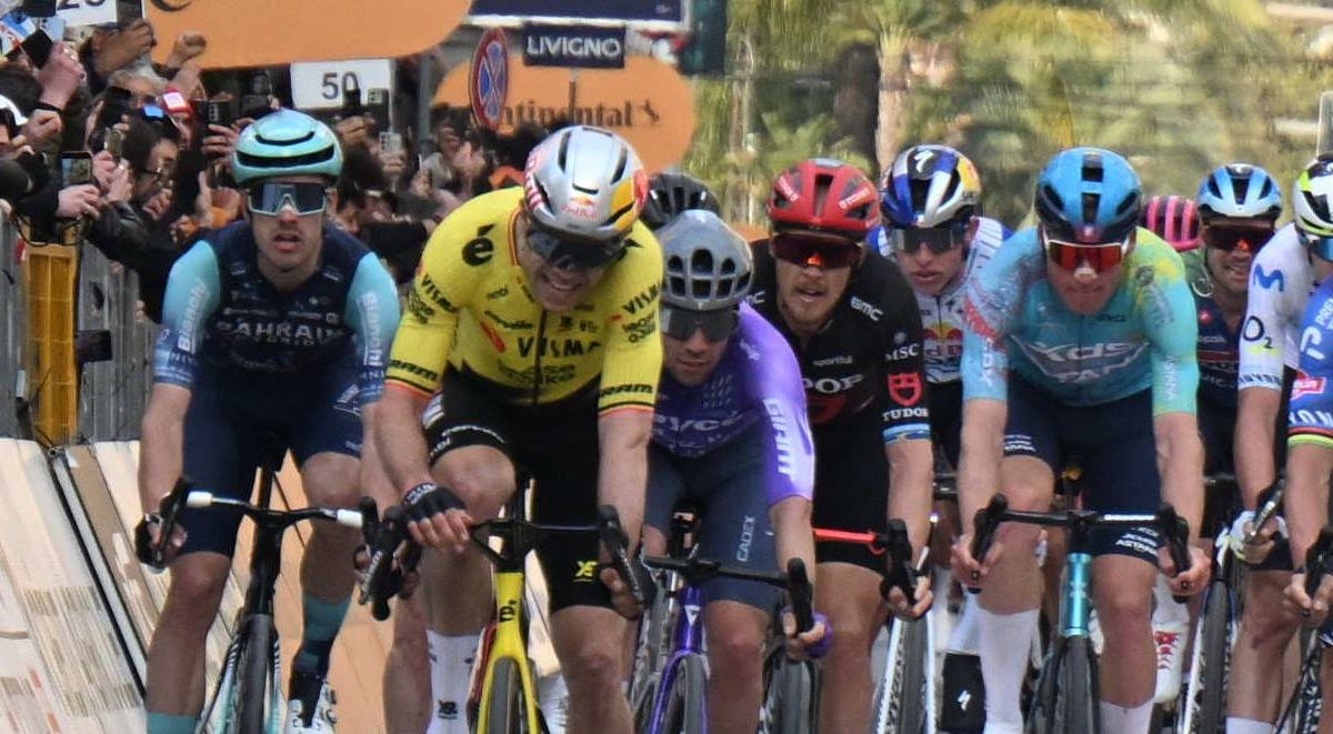 Mike Teunissen explains what TV missed as Van der Poel and Van Aert battled back in Milan-Sanremo