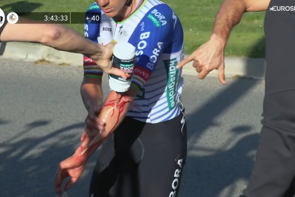 Remco Evenepoel involved in crash during chaotic Volta a Catalunya stage: what exactly happened?