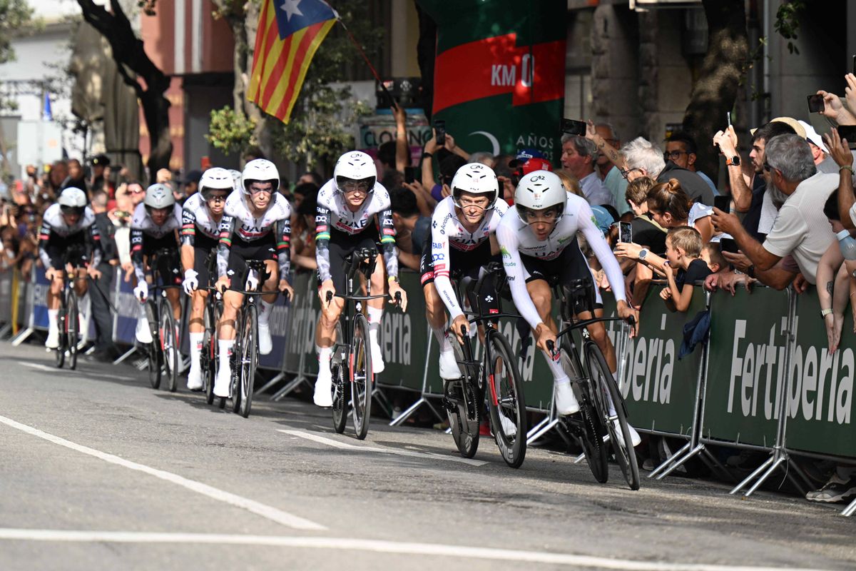 Former pros question UAE's wet-weather tyre call after Giro stage 2 crash