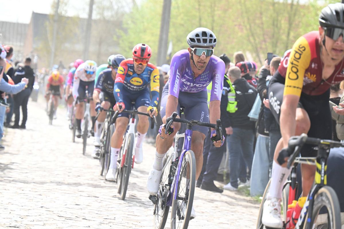 De Bondt: "Mathieu van der Poel was the strongest man in the race — I saw it from the front row"