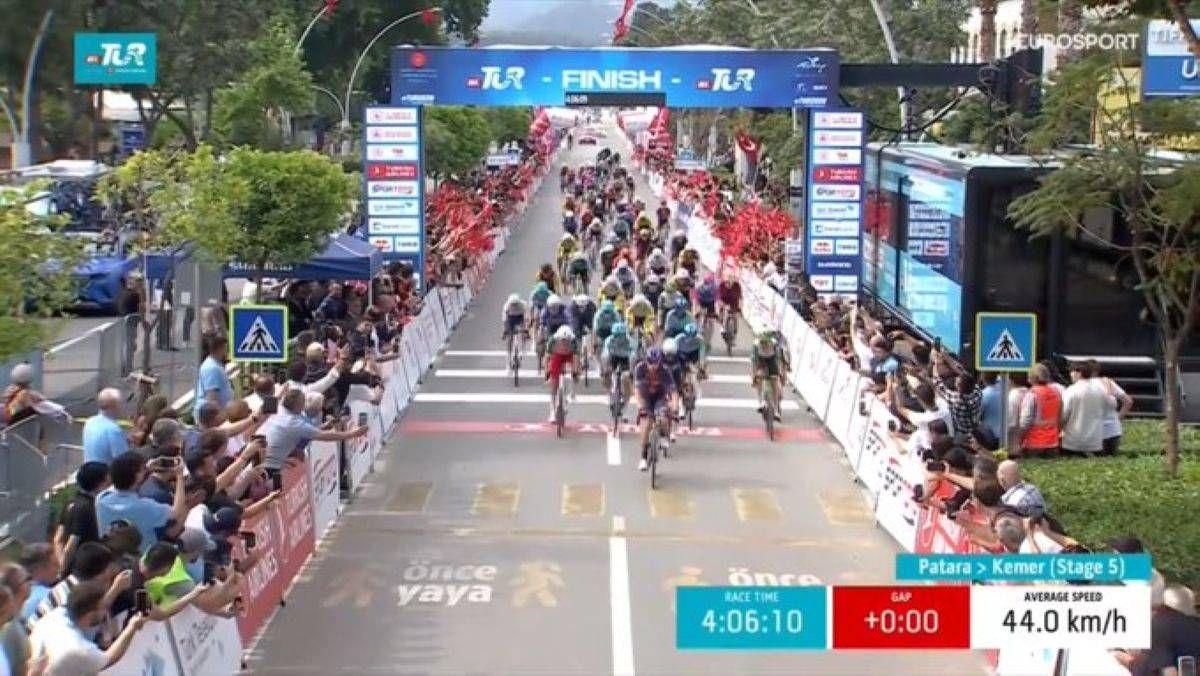 Casper Van Uden wins Tour of Turkey stage 5, gives Picnic PostNL first victory of the season