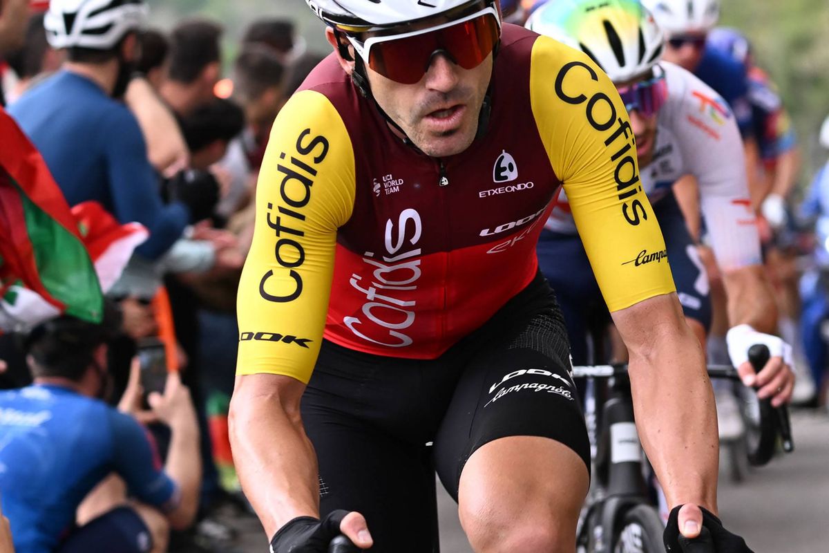 Ion Izagirre takes impressive GP Miguel Indurain win in final season after dropping Simmons on the last climb