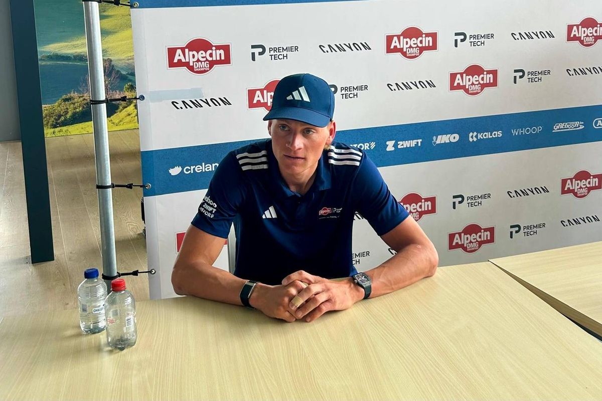 Van der Poel on cobbles, 460 watts, and dropping Pogačar before the Roubaix Velodrome