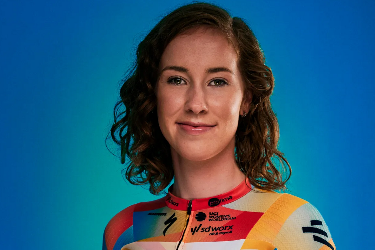 Van der Breggen can count on ambitious super-domestique Vinke: "I want to develop into a GC rider"