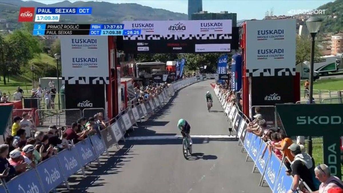 Paul Seixas lands huge blow to rivals in opening Tour of the Basque Country time trial
