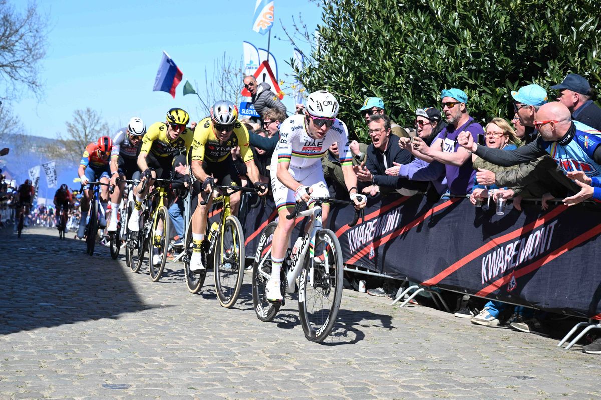 Bruyneel sees Van der Poel and Van Aert riding with Pogačar too often: ‘It makes it easier for Pogačar’