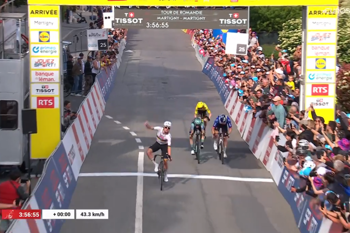 Not his most Pogačar-esque performance, but the world champion still wins stage 1 in Romandie with a powerful sprint