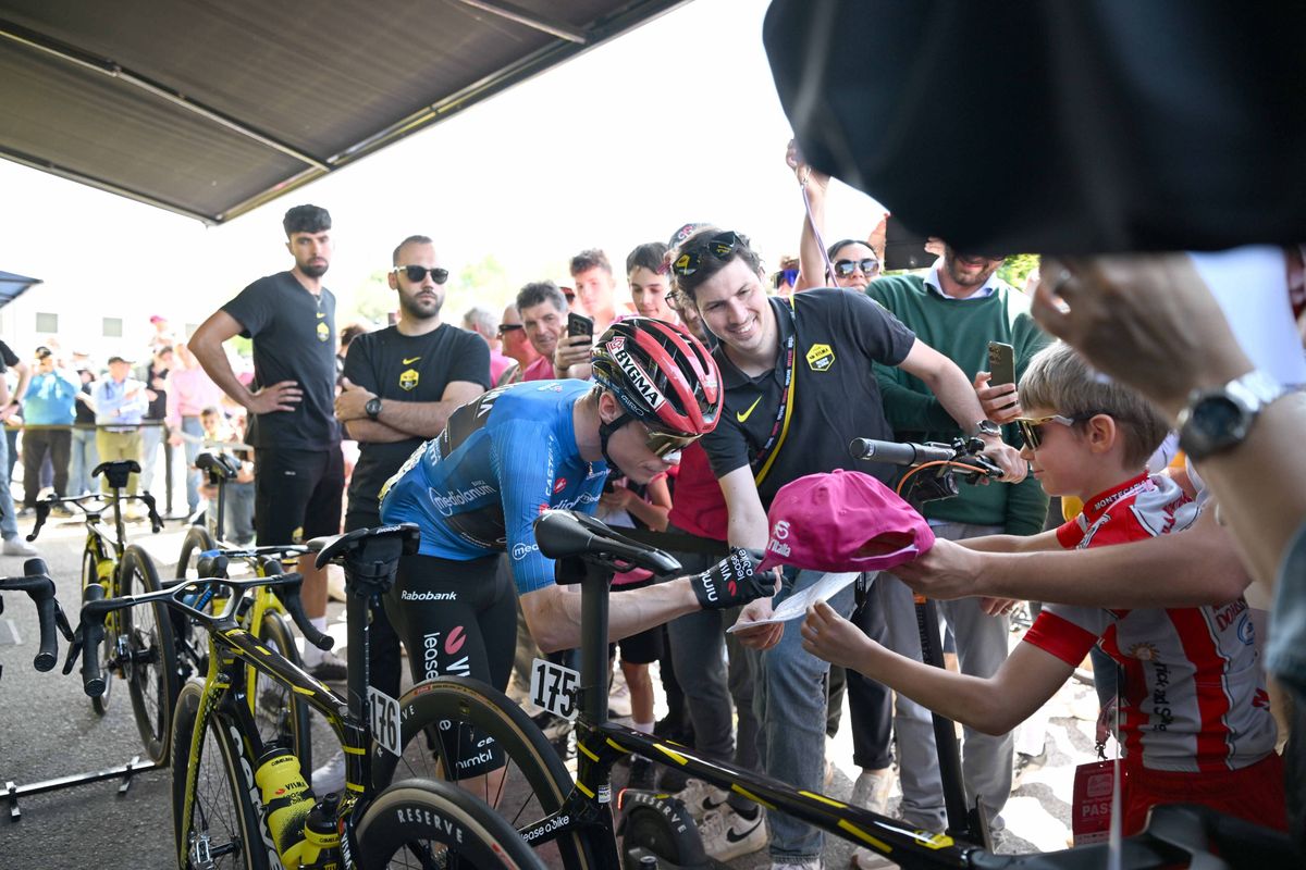 How Visma | Lease a Bike keeps Jonas Vingegaard healthy during the Giro d’Italia