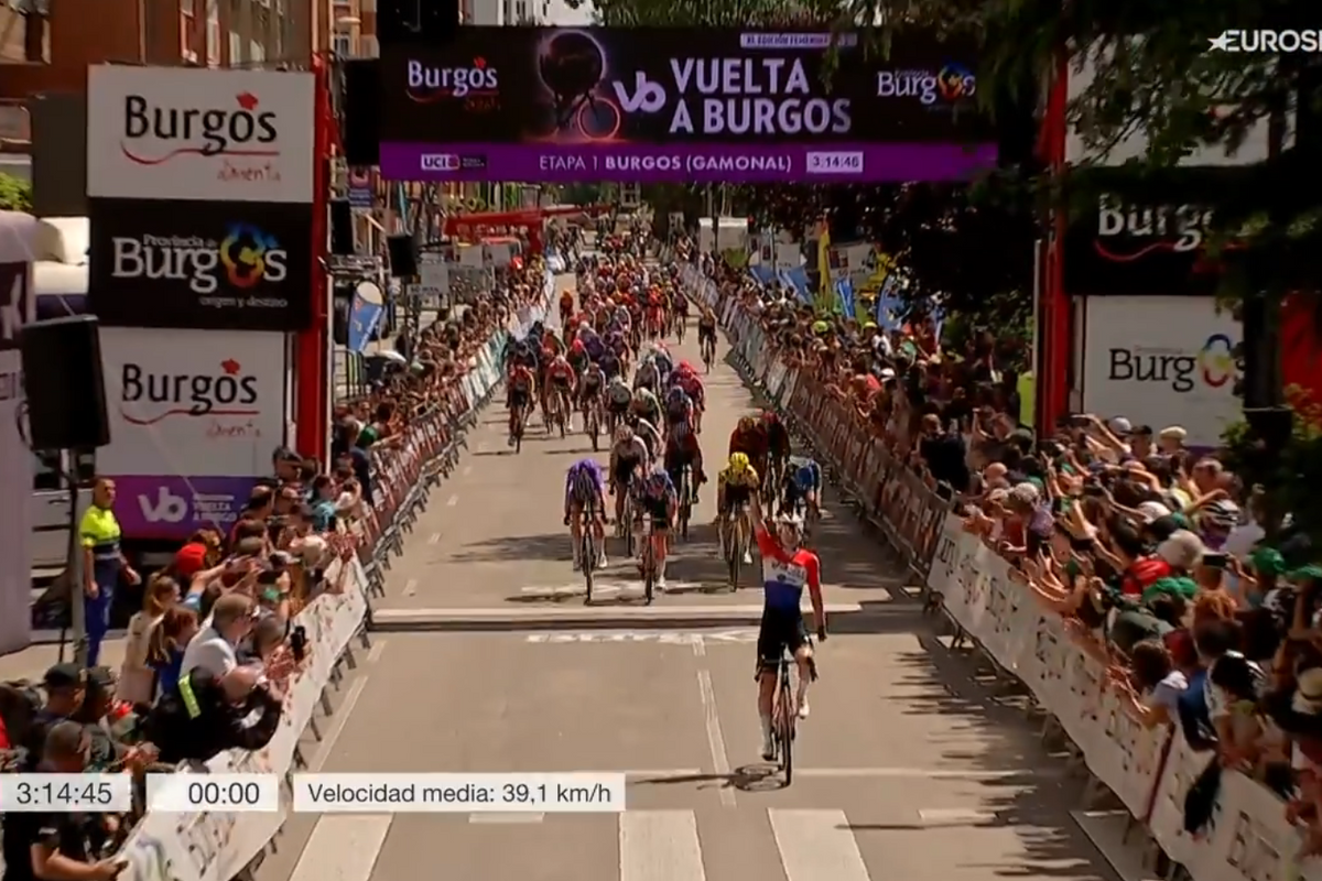 Lorena Wiebes outclasses competition in Burgos opener