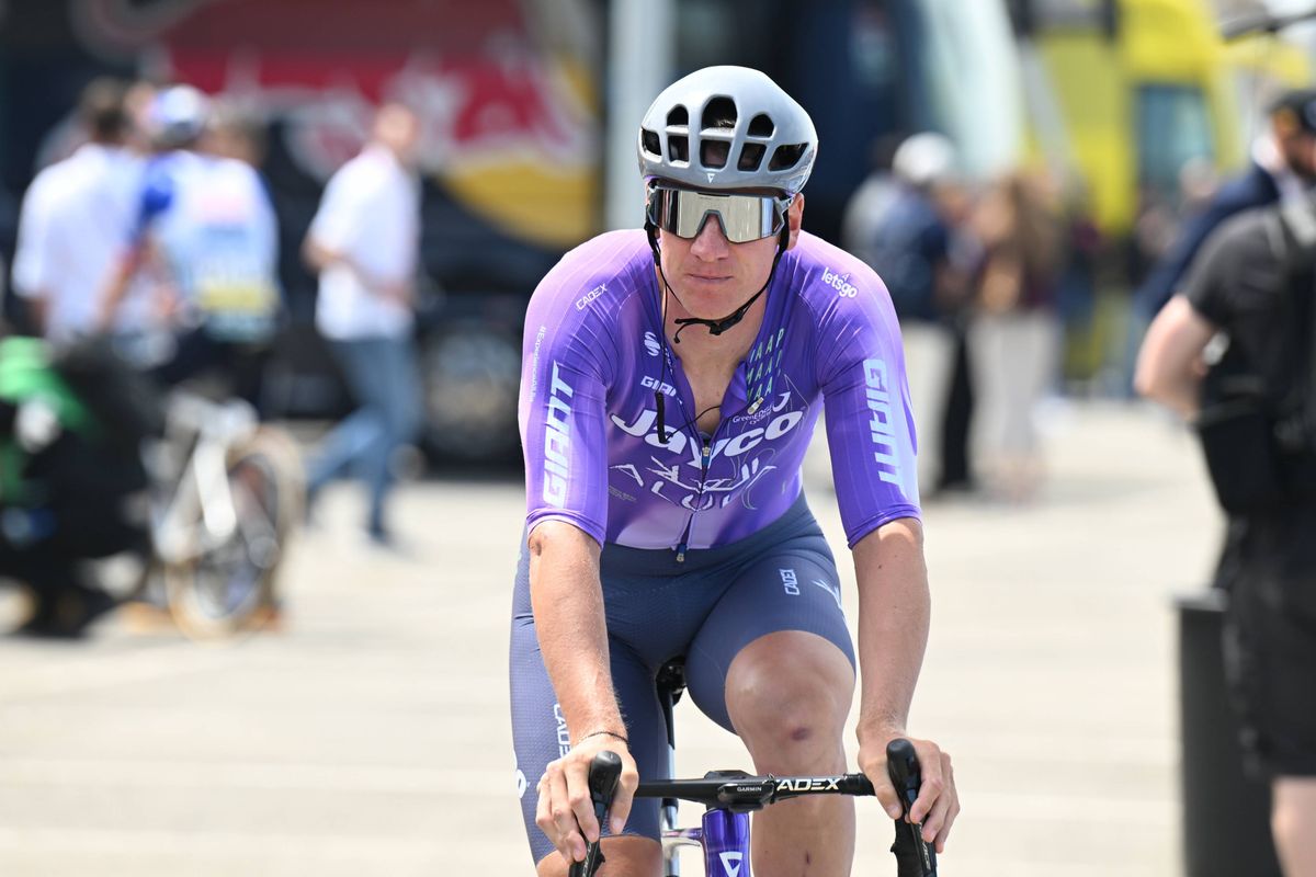 Ackermann fumes after Giro sprint: 'I'm just glad I got out of it in one piece'
