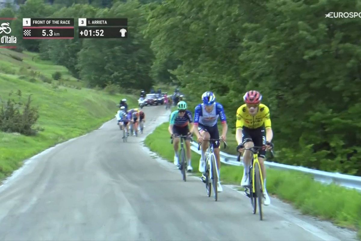 Pellizzari fourth on Blockhaus after paying big for following Vingegaard
