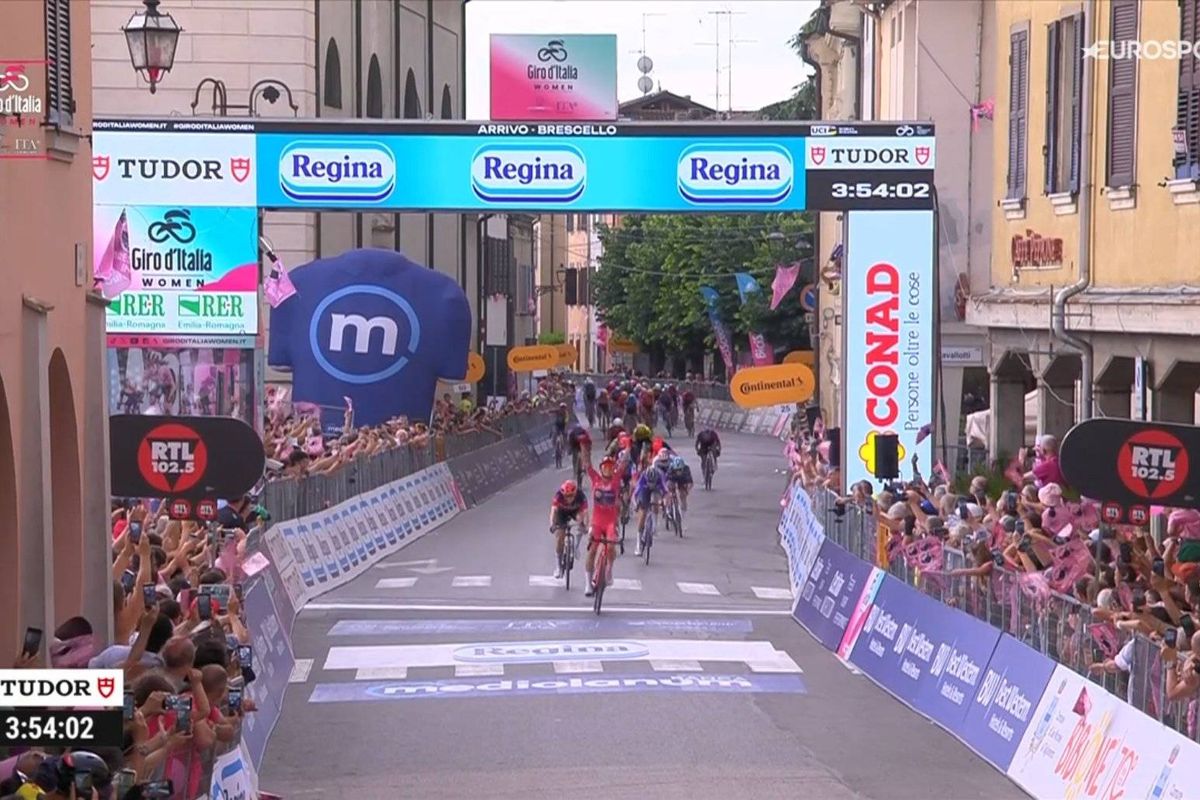 Cyclocross star Lucinda Brand delivers Elisa Balsamo to 4th win at Giro d’Italia Women