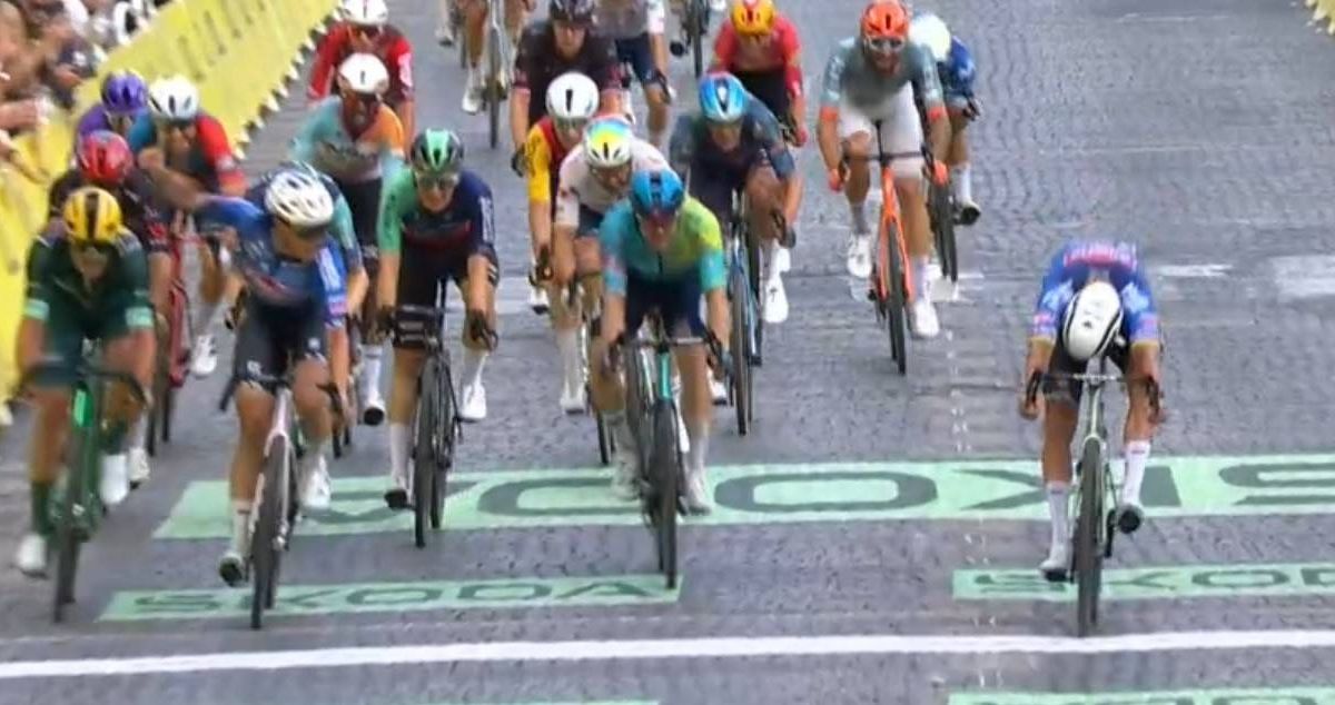 Mark Renshaw: ‘We brought back four world champions, but Van der Poel... he's exceptional’