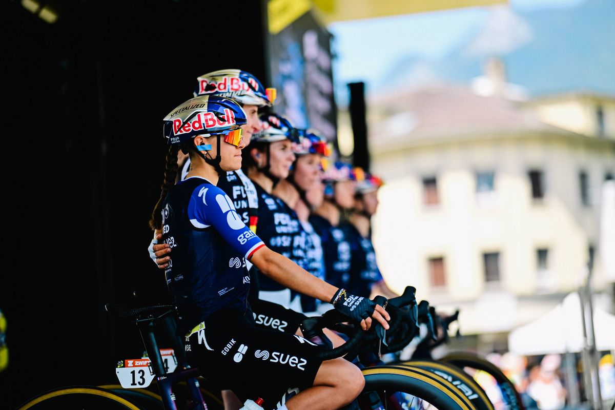 FDJ-Suez manager reveals that sick Vollering teammates dealt with hate messages during Tour de France Femmes