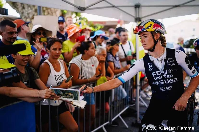 Tour de France Femmes 2026 fines & penalties | Demi Vollering fined after team nature break as ‘sticky bottles’ prove popular on Mont Ventoux